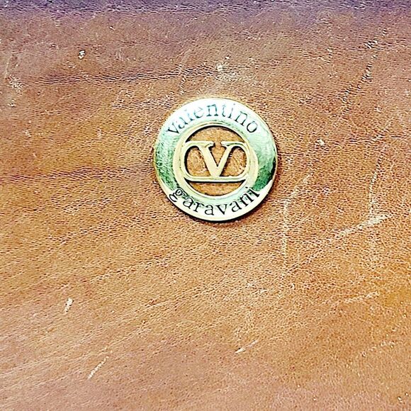 Valentino Garavani Leather Clutch Bag - Picture 2 of 7